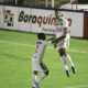 Jogadores do Busque FC comemoram vitória em campo