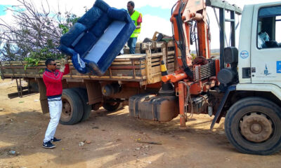 Recolhimento de sofá realizado em área de descarte de lixo irregular em Planaltina