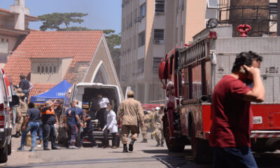 Bombeiros apagam fogo e socorrem vítimas no Hospital de Bonsucesso