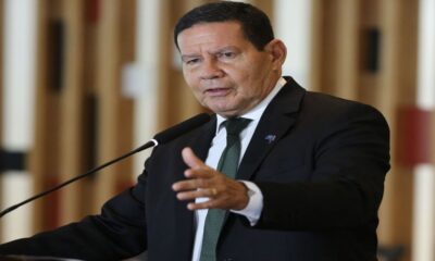 Hamilton Mourão testa positivo para a covid-19